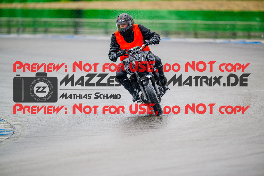 MaZZes_FotoMatrix_240521_6007705_5816 | INST