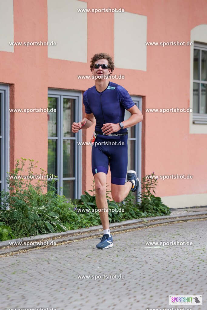 KSZ_6114 | Stadttriathlon Erding 2025. #yourpictrs #sportshot_your_pictrs @Sportshotphotography #stadttriathlonerding Copyright: www.sportshot.de
