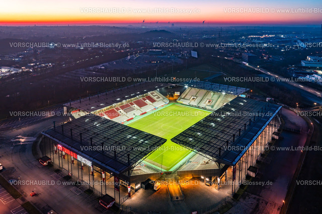 Essen241260201RWE-StadionAnDerHaffenstrasse | Luftbild, Fußballstadion an der Hafenstraße des Clubs Rot-Weiss Essen,3. Bundesliga , Essen-Borbeck, Tribünen, ,Essen, Ruhrgebiet, Nordrhein-Westfalen, Deutschland Copyright: Blossey Mantler