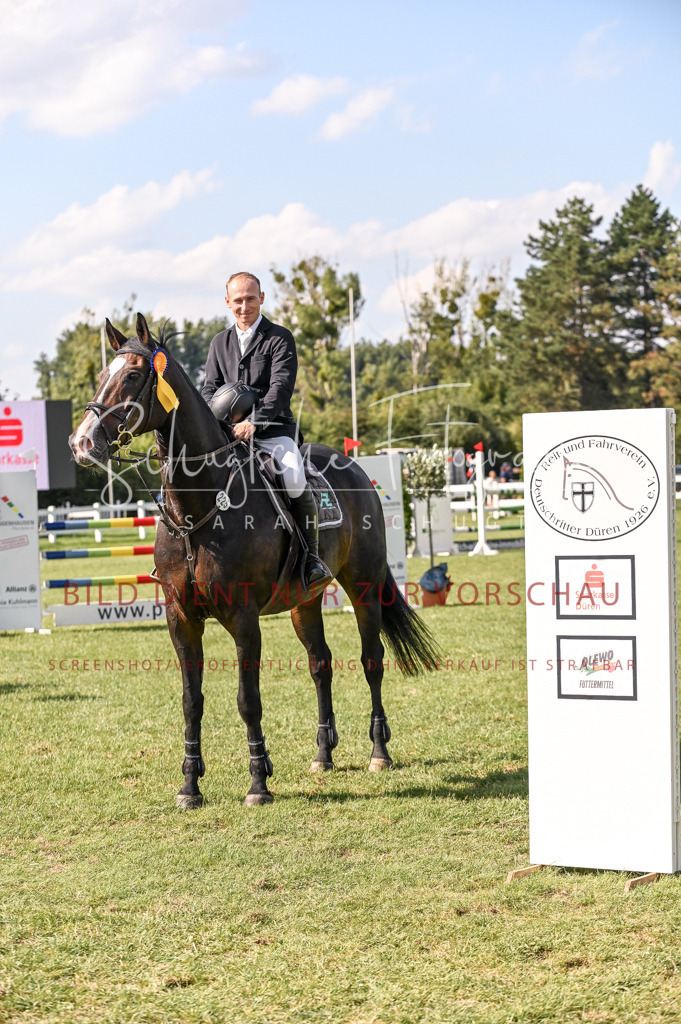 Schugtsche-Düren.2024-10.Springprf.M_-79 | Schugtsche Fotografie - Realisiert mit Pictrs.com