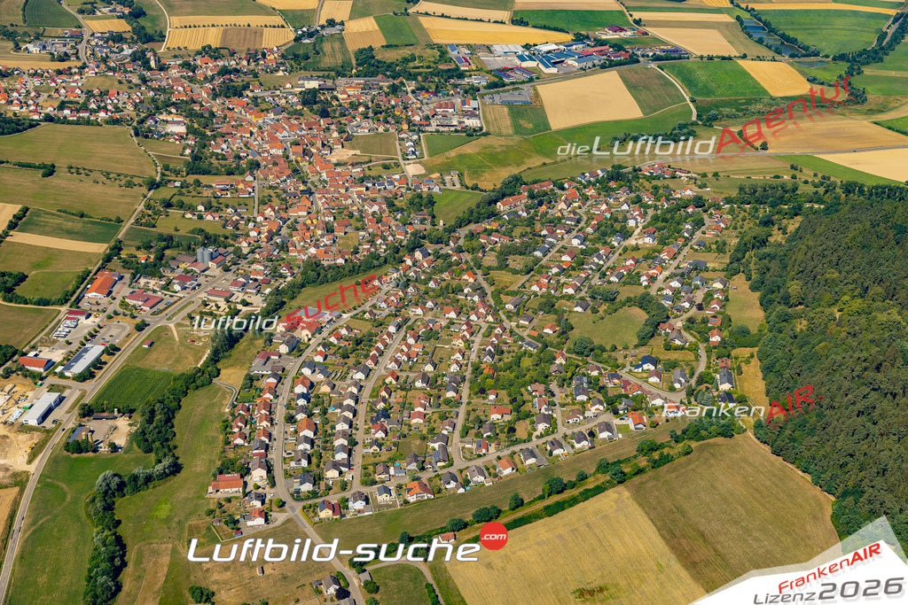 Aktuelles Luftbild von Eckmannshofen Thalmässing - Die Luftaufnahme wurde 2022 mittels UL-Flugzeug erstellt ( keine Drohne ) - hochauflösende Kamera-Systeme von  Canon -Beste Qualität - Für grossformatige Ausdrucke geeignet. Die Geschenkidee !