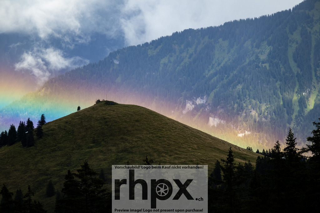 Regenbogen | Stimmungsvolle Fotokunst aus Luzern. Erlebe den Pilatus, den See und die Stadt Luzern in exklusiven Aufnahmen in der Fotogalerie & Shop. - Realisiert mit Pictrs.com