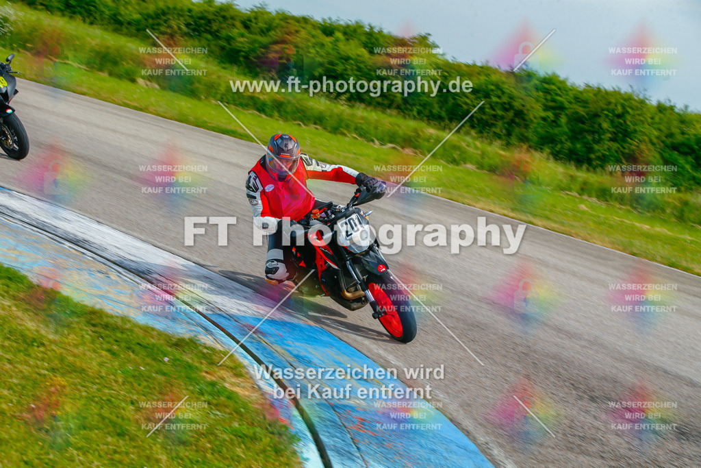 _MOT1212 | Hier findet Ihr Bilder von Touristenfahrten auf der Nürburgring Nordschleife oder von anderen Veranstaltungen die ich besucht habe. Viel Spass beim Durch Schauen 