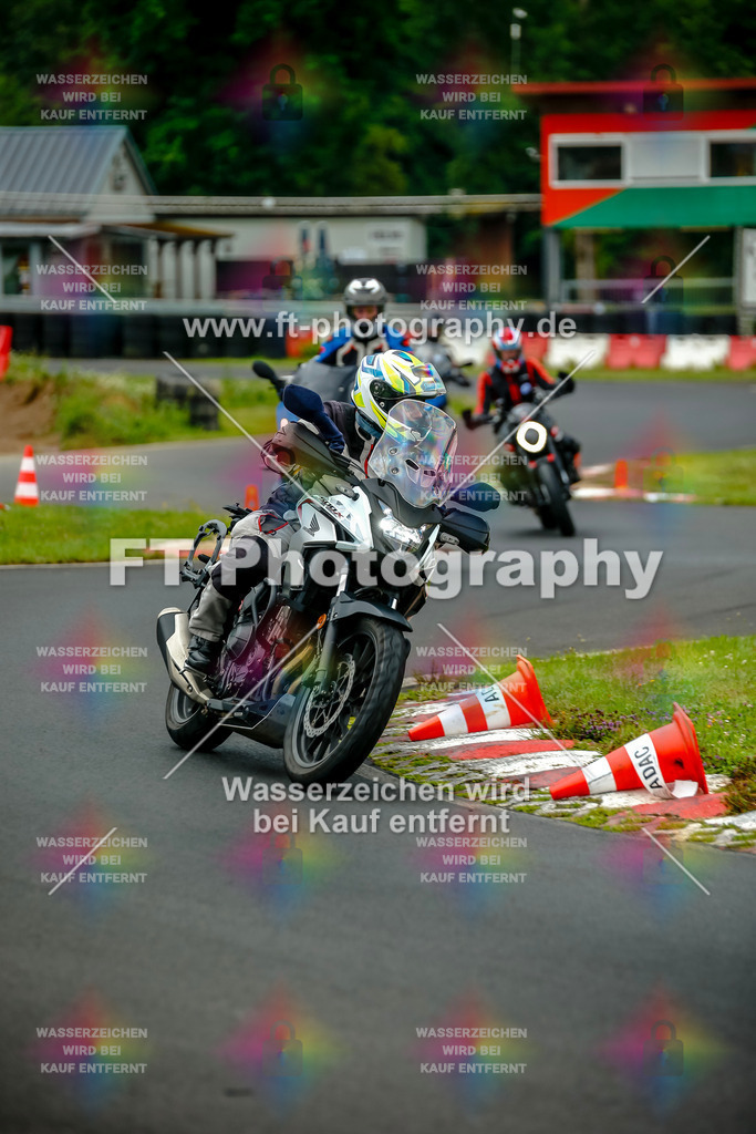 VBK-3659 | Hier findet Ihr Bilder von Touristenfahrten auf der Nürburgring Nordschleife oder von anderen Veranstaltungen die ich besucht habe. Viel Spass beim Durch Schauen 