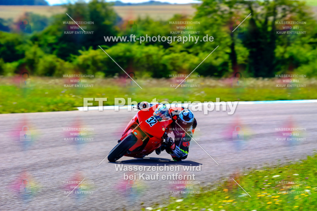 032-5728 | Hier findet Ihr Bilder von Touristenfahrten auf der Nürburgring Nordschleife oder von anderen Veranstaltungen die ich besucht habe. Viel Spass beim Durch Schauen 