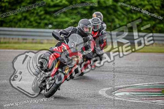 pubi5580 | Professionelle Fotos von Sportveranstaltungen, aber auch Hochzeiten und anderen Events. - Realisiert mit Pictrs.com
