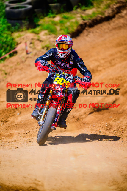 MaZZes_FotoMatrix_240512_6007705_8844 | S2