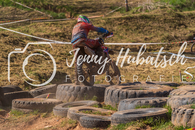 JHF.ECHT.4h.Samstag1230 | jennyhubatsch-endurofotografie