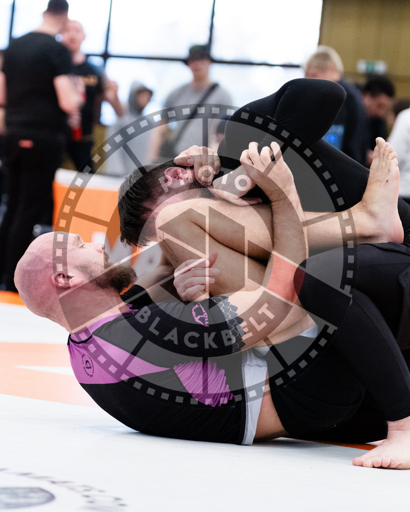 20251122PBB13681 | Athletes compete during the Grappling Industries Berlin Jiu-Jitsu and Grappling Championship, on November 22, 2025 in Berlin, Germany. © photoblackbelt