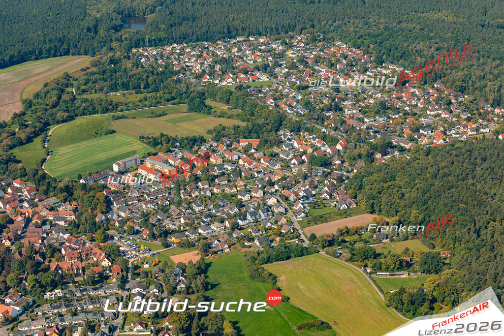 Luftaufnahme der Stadt Nürnberg - Die Luftaufnahme wurde 2025 vom UL-Flugzeug heraus erstellt ( keine Drohne ) - Hochauflösende Luftaufnahme - für professionelle Ausdrucke geeignet. Die Geschenkidee !Mit Lizenz und Bildrechte bestellbar
