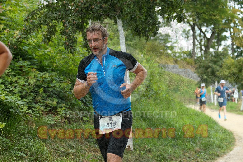 250824_1358_EX1_4449 | Sportfotografie im Rhein-Sieg Kreis, Köln, Bonn, NRW, Rheinland Pfalz, Hessen, etc. Unser Tätigkeitsfeld umfasst den Laufsport vom Volkslauf über den Marathon, Duathlon, Triathon bis zum Ultralauf wie Kölnpfad Ultra oder Schindertrail.