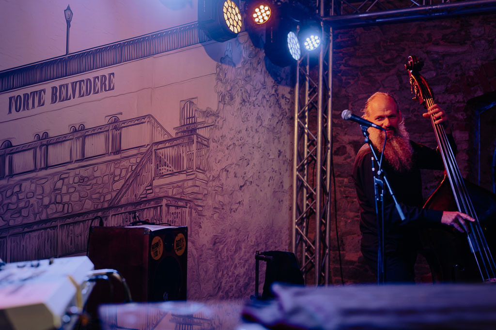 Maria Markesini Konzert | Maria Markesini meets Klazz Brothers im Forte Belvedere Leisnig zum Festival Hallo Leisnig 2022. - Realisiert mit Pictrs.com