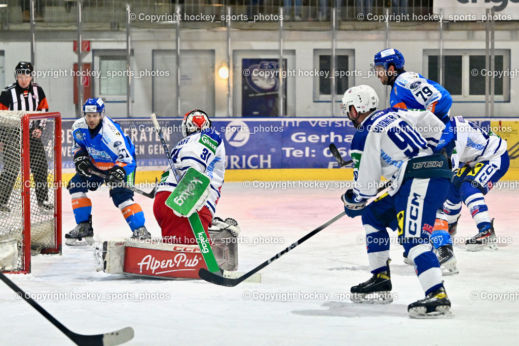 ESC Sparkasse STEINDORF vs. UECR Huben | #31 Sicher Michael UECR EISBÄREN HUBEN, #57 Wilfan Franz ESC Steindorf, #79 Petrik Benjamin ESC Steindorf, #90 Wibmer Fabian UECR EISBÄREN HUBEN, ESC Sparkasse STEINDORF vs. UECR Huben, ESC Sparkasse STEINDORF vs. UECR Huben am 30.01.2026 in Steindorf (Ossiachersee Halle), Austria, (Photo by Bernd Stefan)