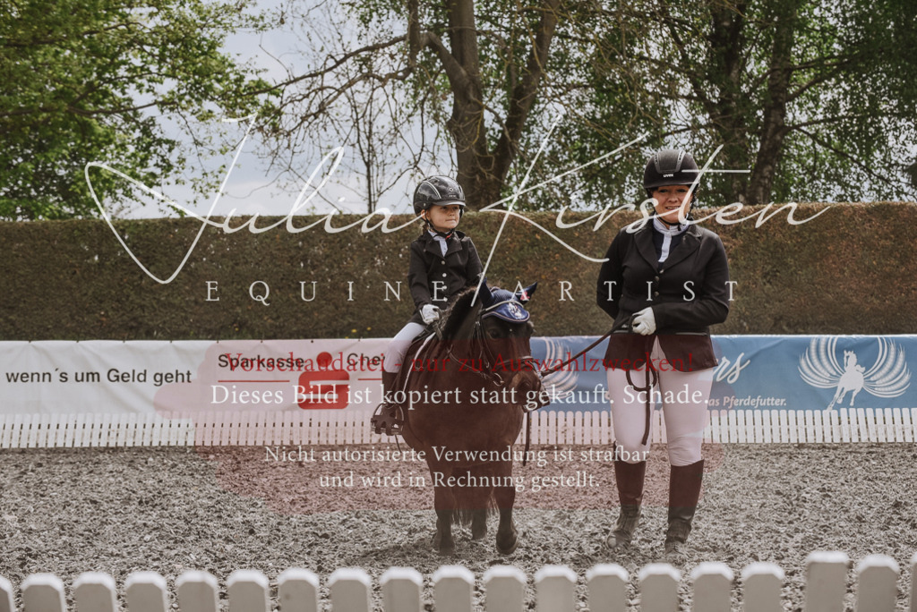 20230514_JK-Röhrsdorf-25-192 | Pferde- und Turnierfotografie in Westsachsen. Pferdeportraits, Auftragszeichnungen und intuitive Kunst.