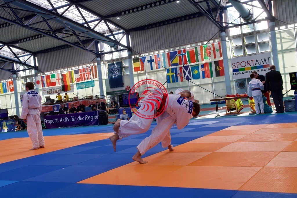 RAS_8326 | Fotos vom Adler Cup - Pictures from Adler Cup

Hier findet Ihr alle Eindrücke und großen Momente der Adler Cup Wochenenden. Here you will find all impressions and great moments of the Adler Cup weekends. - Realisiert mit Pictrs.com