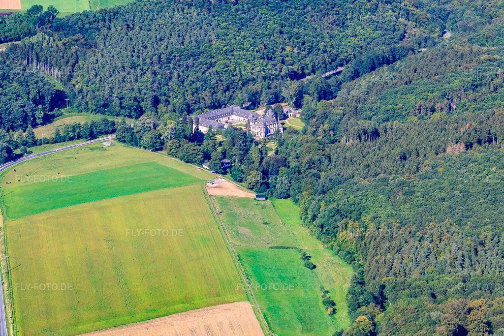 Luftbild: Schloss Ahrental im Ortsteil Koisdorf in Sinzig im Bundesland Rheinland-Pfalz in Deutschland.Foto: IMG_44527.jpg vom 20.08.2011 durch Werner Riehm/FLY-FOTO.deAuflösung des Originals: 4329 x 2886 px