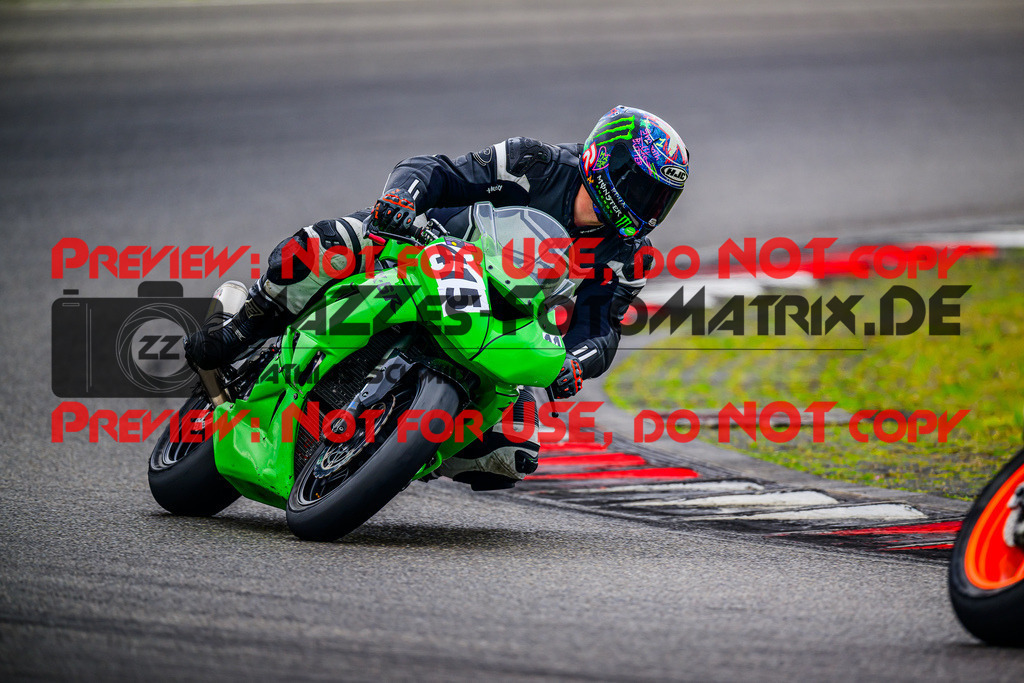 MaZZes_FotoMatrix_240717_6007705_4475 | ROT