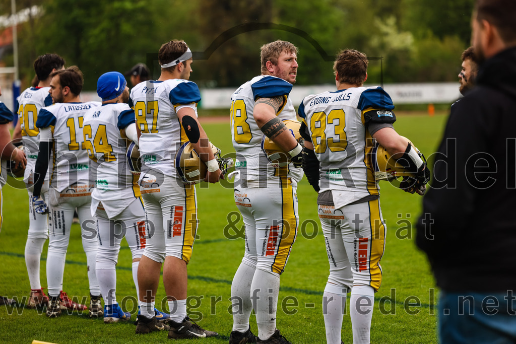 2022-04-30_012_Erding_Bulls_gegen_Regensburg_Phoenix | Erding, Deutschland, 30.04.2022:
Football, Regionalliga 2022, 1. Spieltag, Erding Bulls gegen Regensburg Phoenix

Foto: Christian Riedel / fotografie-riedel.net
