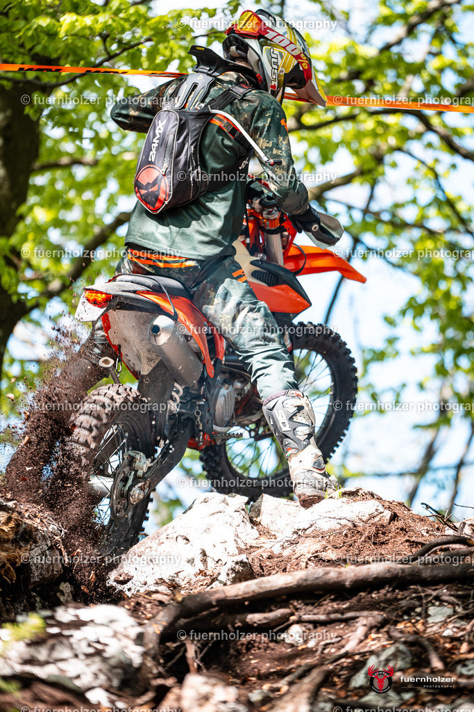fuernholzer_250501-C2-167 | Fotografische Impressionen von der Red Stag Enduro Extreme by fuernholzer-photography.com. Endurosport in Österreich fotografisch festgehalten von fuernholzer. Auftragsfotografie für Private, Gewerbefotos und Industriefotografie. Eventfotografie, Sportfotografie und Motorsportfotografie. Anbieter von Fotoworkshops, Fototraining, fotografischen Vorträgen und Fotoseminaren.