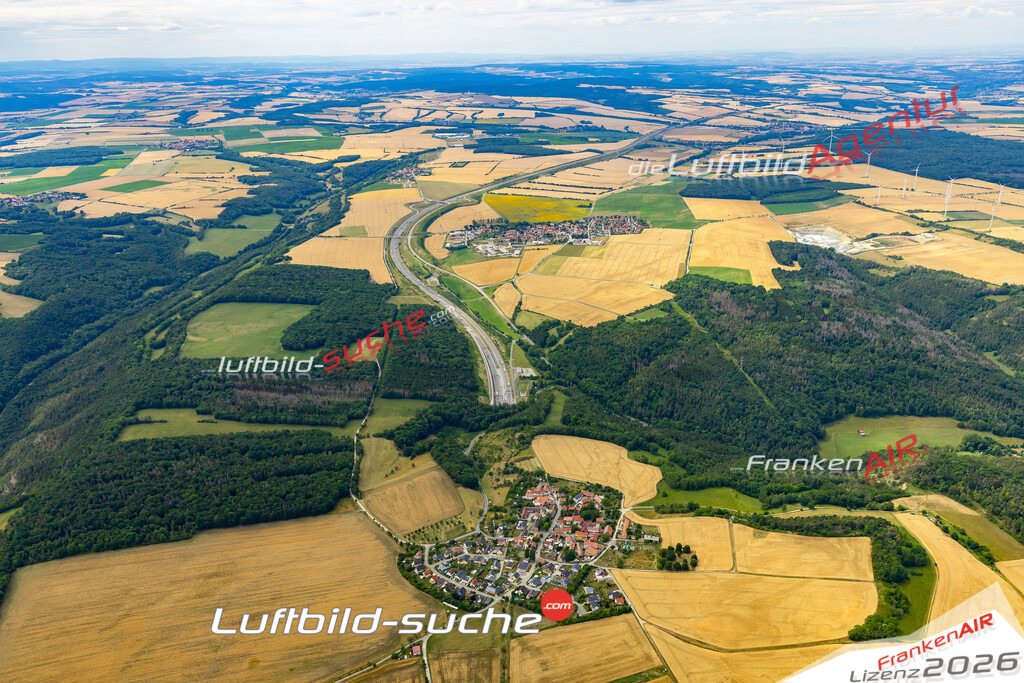 Die Luftaufnahme Oßmaritz - Bucha wurde 2022 vom Flugzeug aus (keine Drohne) erstellt. Hohe Auflösung -für große Poster und Wandbilder geeignet - Garantiert!