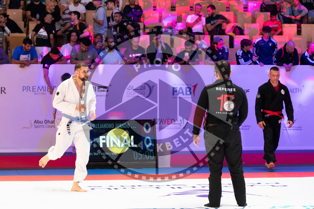 20231106PBB3019 | Fighters compete during the AJP World Master Championship in the Mubadala Arena in Abu Dhabi, Arab United Emirates, on November 6, 2023.