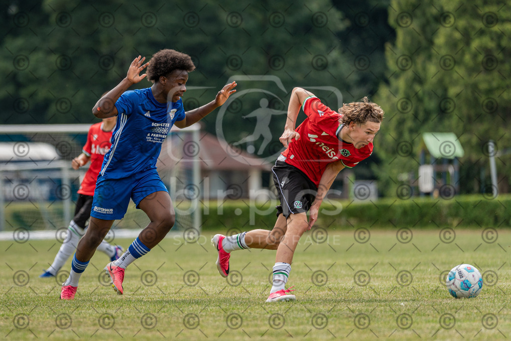 _DSC8255 | Professionelle Fußball- und Sportfotografie. Spielbilder online ansehen und kaufen – Einzelbilder oder komplette Galerien in hoher Qualität. - Realisiert mit Pictrs.com