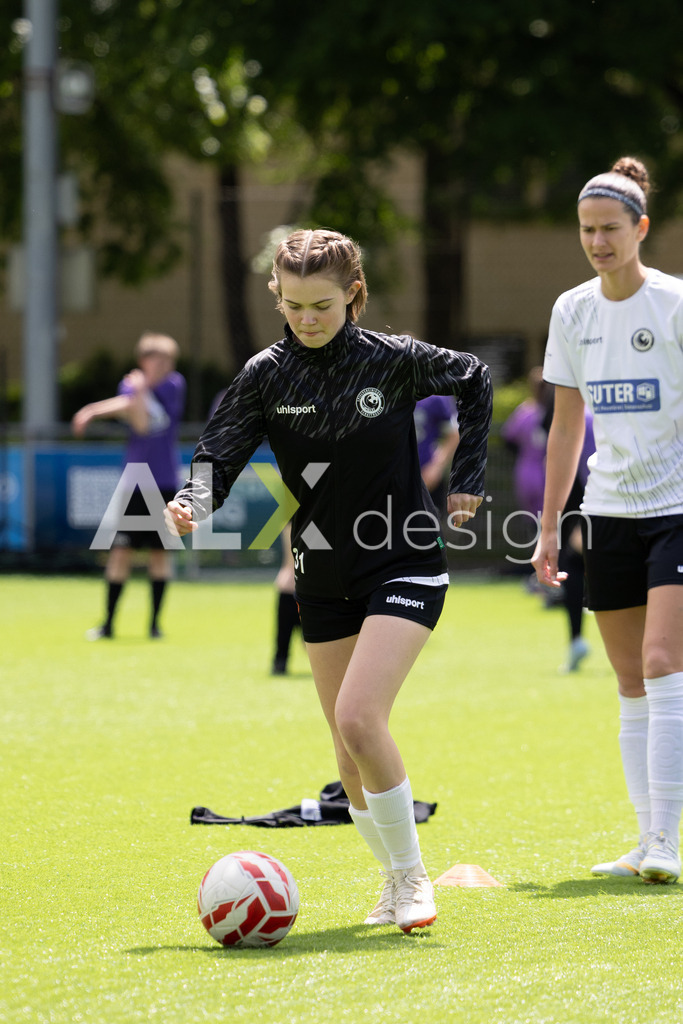 Fußball I Frauen I Saison 2025-2026 I Frauen 3. Liga | FVRZ Gruppe 2 | 18. Spieltag I Spielvereinigung Schaffhausen Damen 1 - Team Furttal Zürich I 17.05.2026 | Hochwertige Sportfotos kaufen & lizenzieren für Medien, Vereine, Agenturen & Sportler:innen. Entdecke professionelle Sportfotografie im Bildshop von Alexander Franzen. - Realisiert mit Pictrs.com