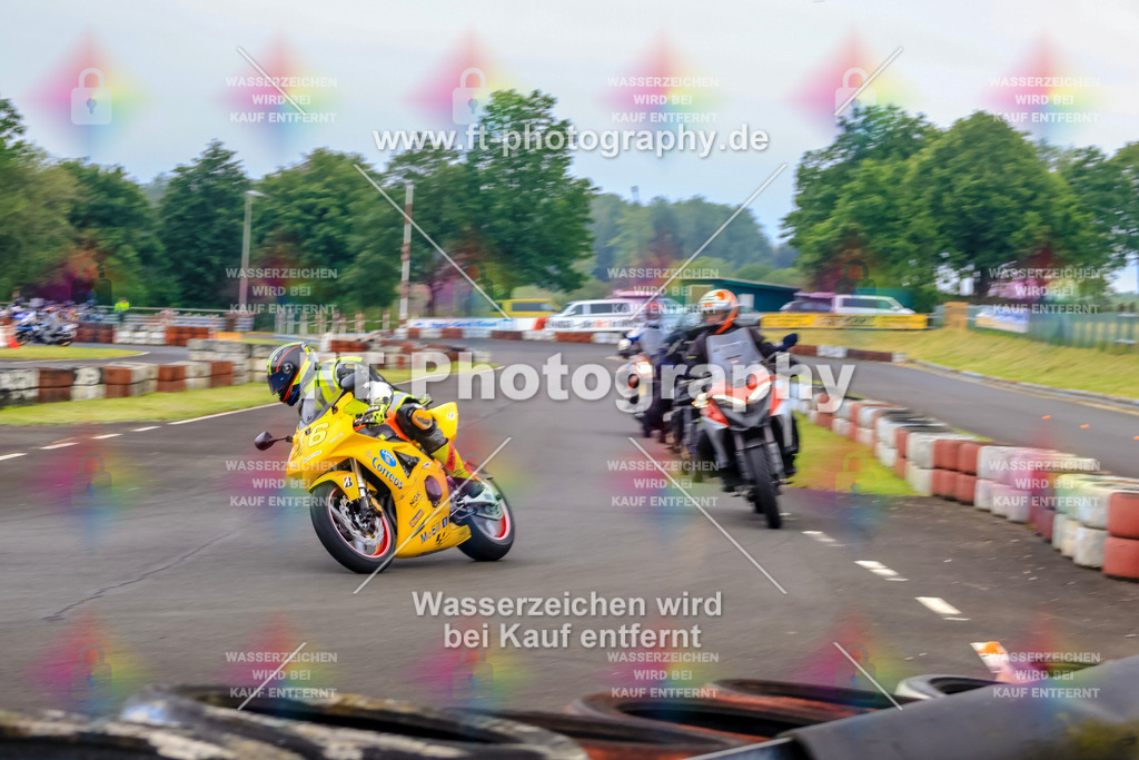 OBK-5493 | Hier findet Ihr Bilder von Touristenfahrten auf der Nürburgring Nordschleife oder von anderen Veranstaltungen die ich besucht habe. Viel Spass beim Durch Schauen 