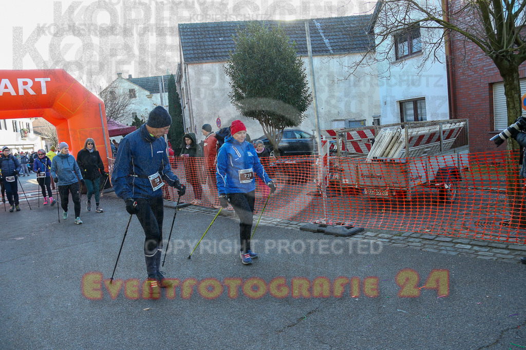 241201_1033_EX1_8269 | Sportfotografie im Rhein-Sieg Kreis, Köln, Bonn, NRW, Rheinland Pfalz, Hessen, etc. Unser Tätigkeitsfeld umfasst den Laufsport vom Volkslauf über den Marathon, Duathlon, Triathon bis zum Ultralauf wie Kölnpfad Ultra oder Schindertrail.