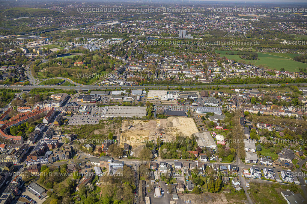 Herne230403068Ost | Luftbild, Geplante Baustelle für Reihenhäuser auf dem Gelände der ehemaligen Schraubenfabrik Knipping Dorn, zwischen Roonstraße und Eschstraße, Baukau, Herne, Ruhrgebiet, Nordrhein-Westfalen, Deutschland