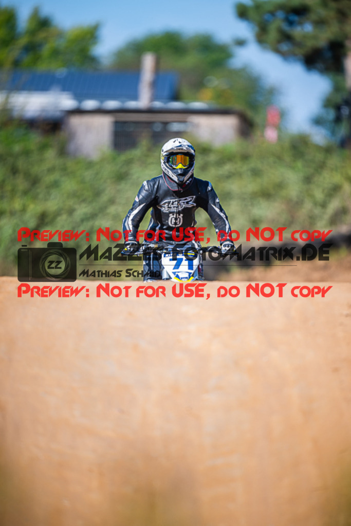 MaZZes_FotoMatrix_230916_1662 | S4