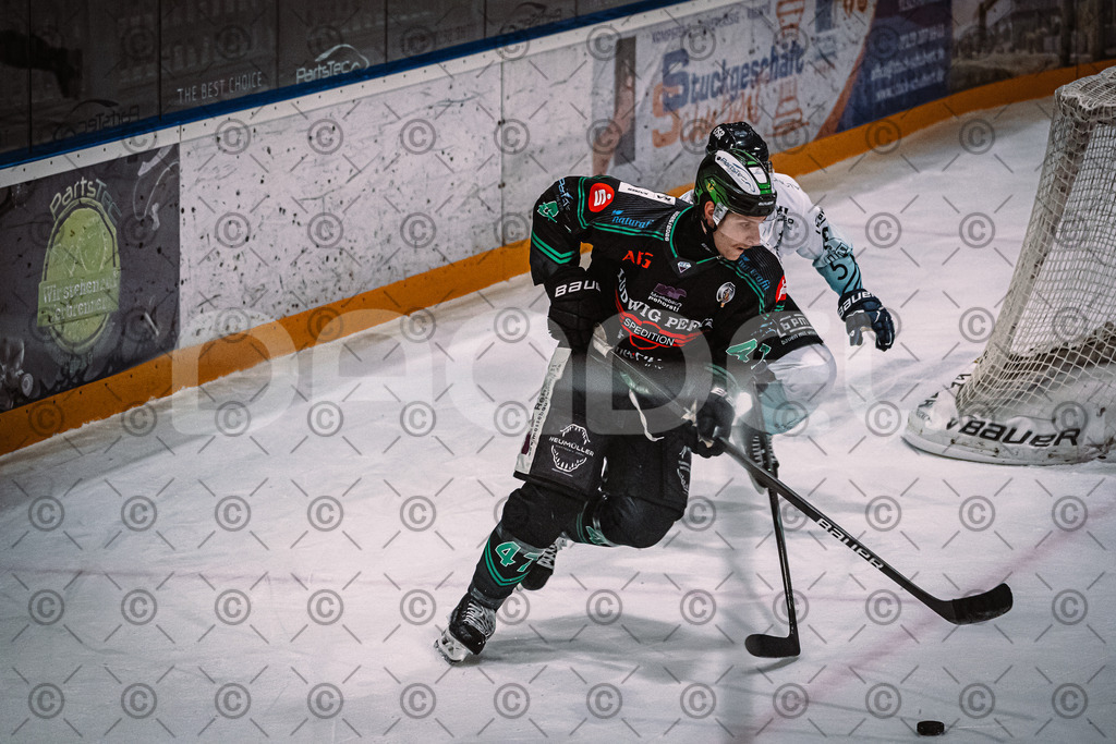 Alligators_vs_Lindau_21_12_2025-048 | Höchstadt Alligators Fotogalerie: Eishockey-Action aus Franken. Professionelle Spielfotos, Portraits & Stadionbilder zum Download. Jetzt entdecken! - Realisiert mit Pictrs.com