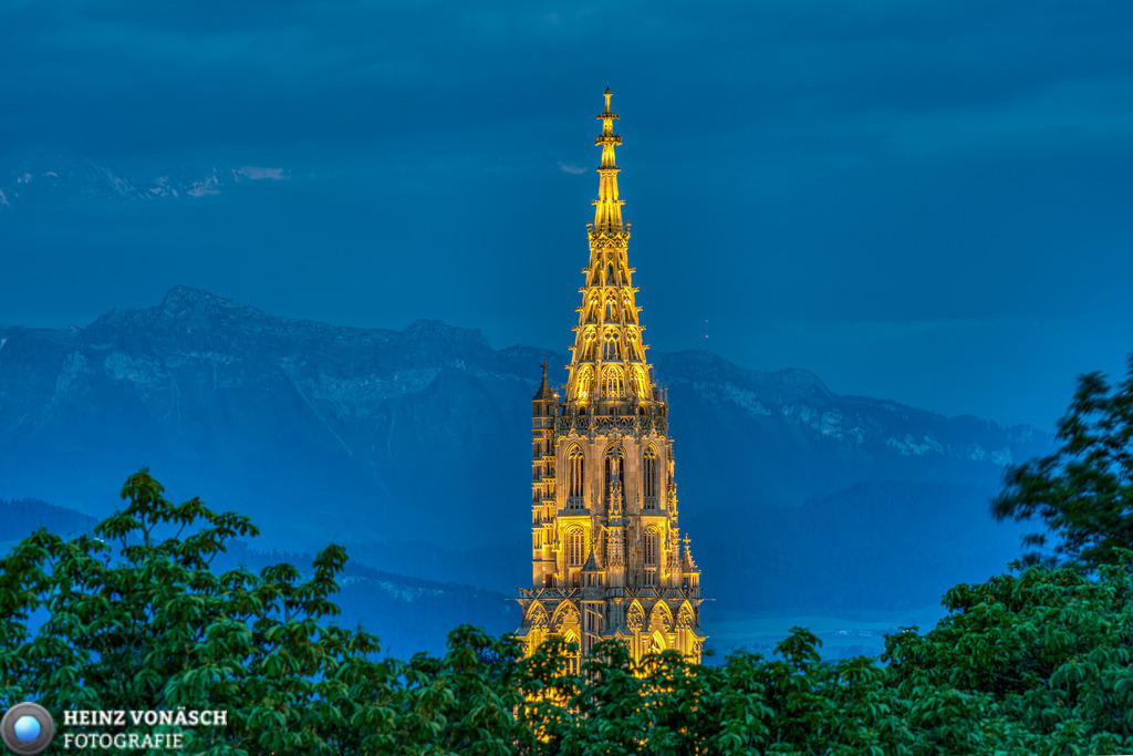 Bern_0030 | Alle Bilder von Heinz Vonäsch Fotografie können alle zu günstigen Preisen gekauft werden! Download der Bilder, Ausdrucke, Postkarten, Tassen T-Shirts, Kalender, Alu- Dibond usw. - Realisiert mit Pictrs.com