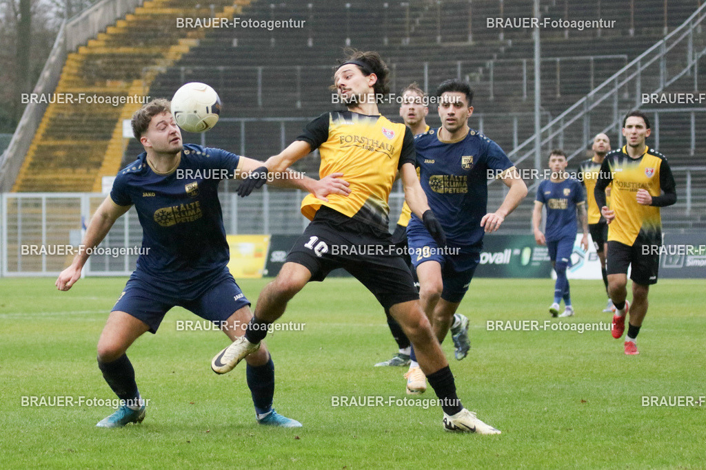 KFC Uerdingen - TSV Meerbusch | Krefeld, Deutschland, 07.12.25 Yasin-Cemal Kaya (KFC Uerdingen) im Kampf um den Ball während des Oberliga Niederrhein Spiels zwischen KFC Uerdingen - TSV Meerbusch im Krefelder Grotenburg Stadion am 07. Dezember 2025 in Krefeld (Foto von Ralph Görtz / Brauer-Fotoagentur)