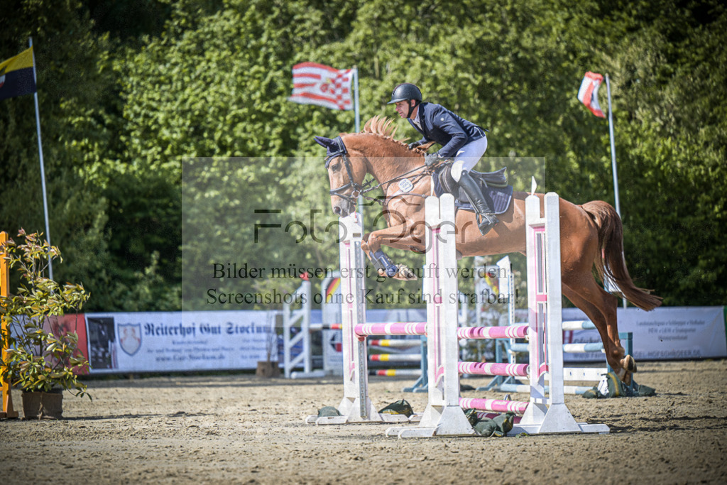 DOS_9409 | Entdecke hochwertige Reitturnierfotos von Foto Oger. Professionell, emotional und authentisch – jetzt Lieblingsmomente im Shop bestellen.Deutschlandweite Turnierfotografie. - Realisiert mit Pictrs.com