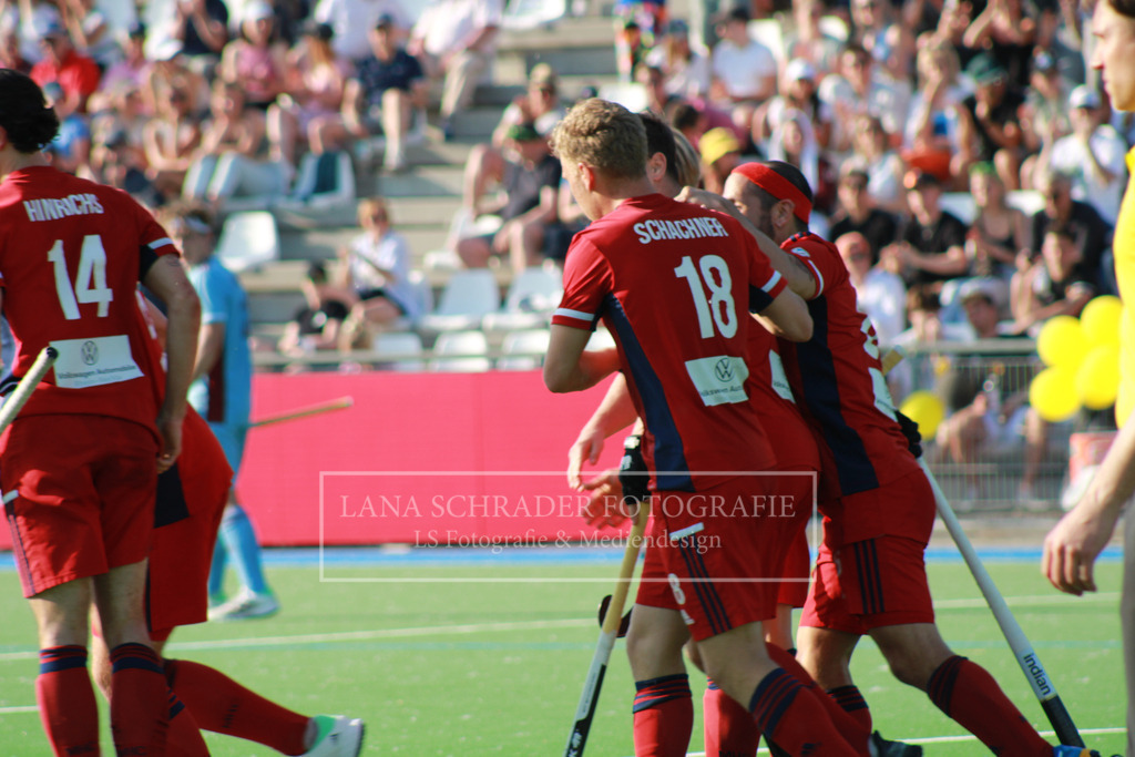 DM 23 Herren HF Mannheimer HC - UHC Hamburg 03.06.23-131 | lanaschraderfotografie - Realisiert mit Pictrs.com