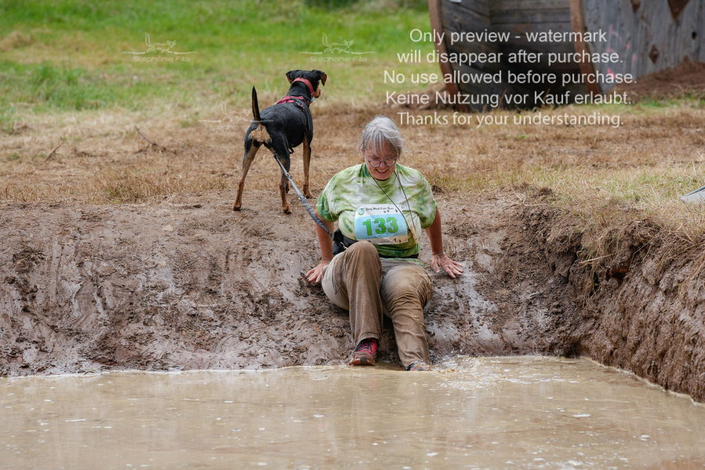 Schlamm_mit_Hund (397 von 460) | stephaniefillaphotographie - Realisiert mit Pictrs.com