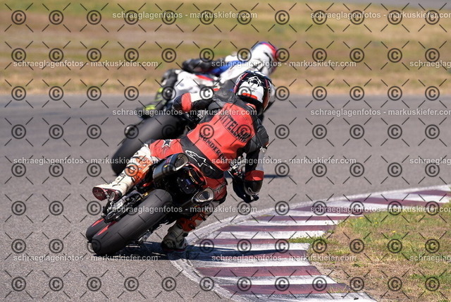 26bt04-1951 | markuskiefer.com - Realisiert mit Pictrs.com