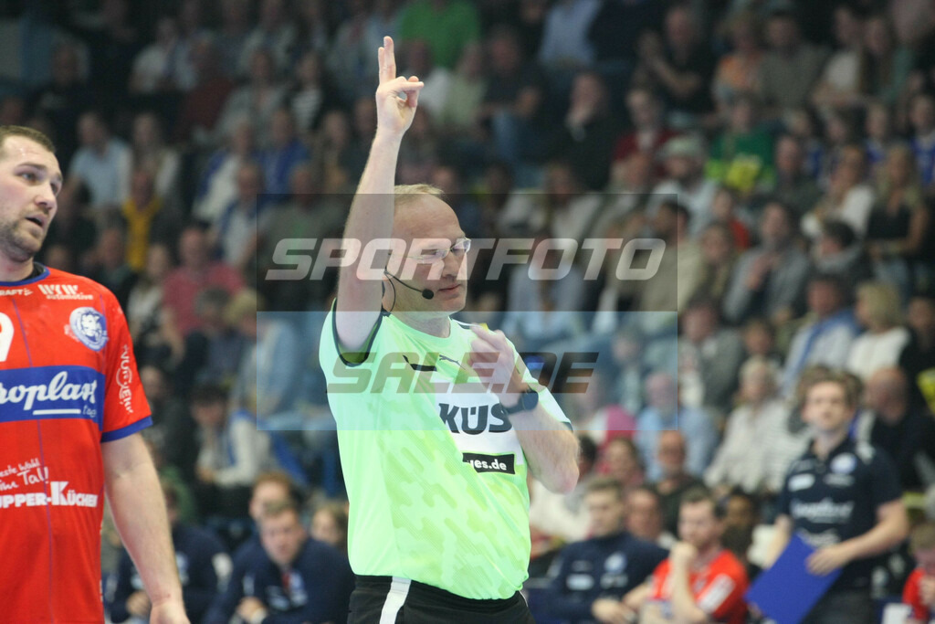 VFL Gummersbach - Füchse Berlin | Jörg Loppaschewski - © Sportfoto-Sale (MK) - Realisiert mit Pictrs.com