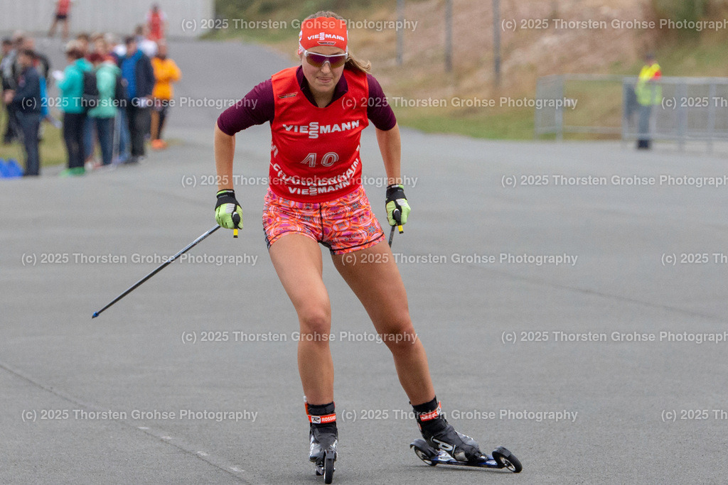 Deutsche Meisterschaften Biathlon | Deutsche Meisterschaften Biathlon, Speziallanglauf Frauen am 14.09.2018 in der DKB SKI ARENA in Oberhof, (Deutschland)

Bild: Kummer Luise vom SV Frankenhain / BwO - Realisiert mit Pictrs.com