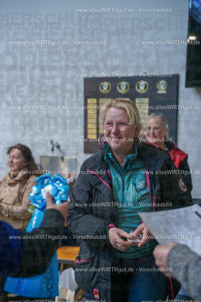 7R501641 | Professionelle Tierfotografie in Mönchengladbach von Daniel Wirth (allesWIRTHgut). Liebevolle & natürliche Bilder von Hunden & Katzen für unvergessliche Erinnerungen.