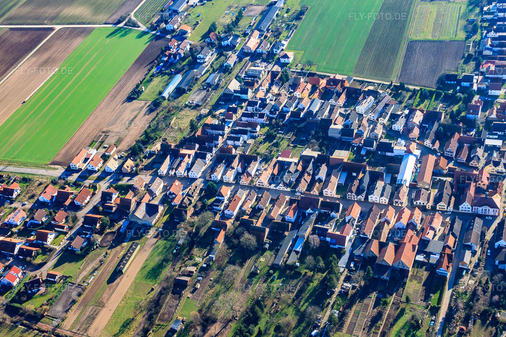 Luftbild: Hauptstr in Gommersheim im Bundesland Rheinland-Pfalz in Deutschland. Foto: IMG_36943.jpg vom 16.01.2011 durch Werner Riehm/FLY-FOTO.de