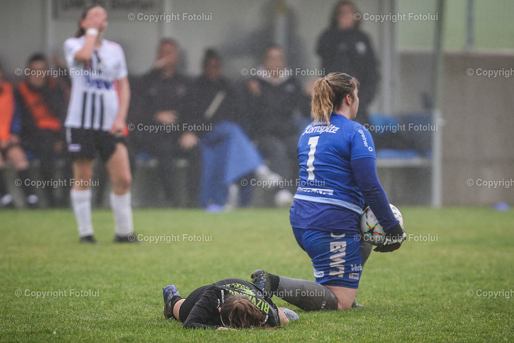 A-BINDER_20240601_0044 | St.Stefan,AUSTRIA,01.June.24 - SOCCER - Zaunergroup OOE Ladies Cuo, LASK vs FCPS. Image shows Vanessa Moell (LASK) and Elena Zehetner (Kematen).Photo: Sportmediapics.com/ Manfred Binder
