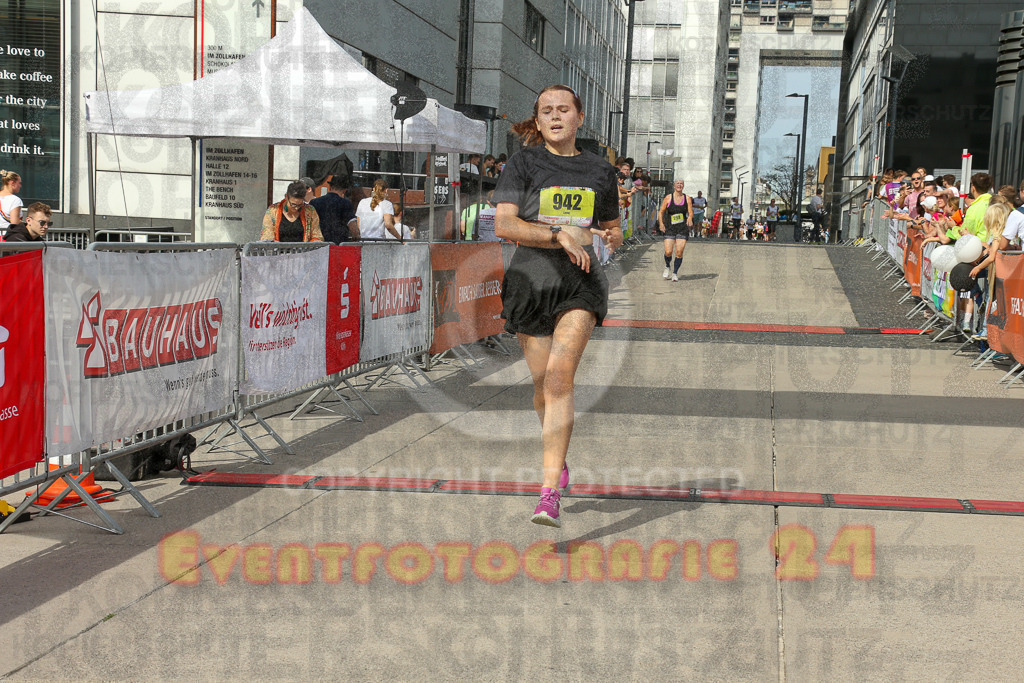 250920_1340_EX1_6124 | Sportfotografie im Rhein-Sieg Kreis, Köln, Bonn, NRW, Rheinland Pfalz, Hessen, etc. Unser Tätigkeitsfeld umfasst den Laufsport vom Volkslauf über den Marathon, Duathlon, Triathon bis zum Ultralauf wie Kölnpfad Ultra oder Schindertrail.