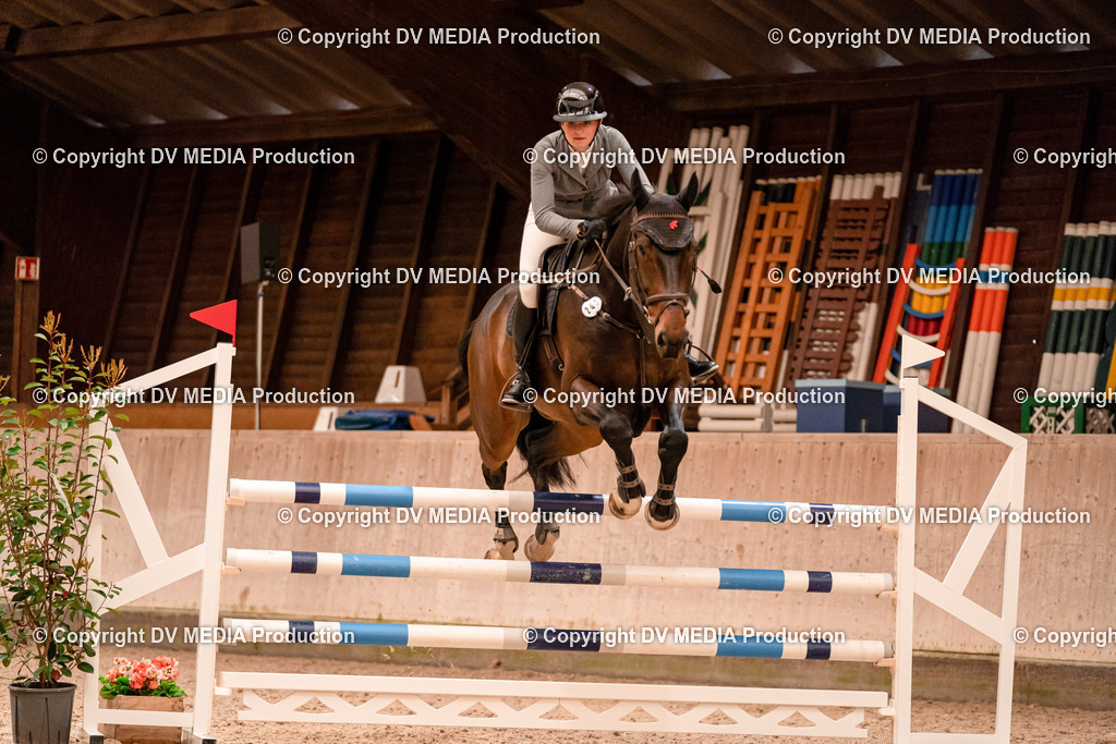 Springen Tag 1-679 | dv-media-shop - Realisiert mit Pictrs.com