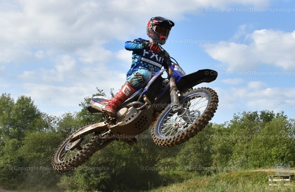 DSC_0380 (2) | Sportfotografie , Motorsport, Motoross, Reitsport, Mointainbike, Enduro,
Landschaft , Outdoor, Eventfotografie, Landschaft, Bilder online bestellen - Realisiert mit Pictrs.com