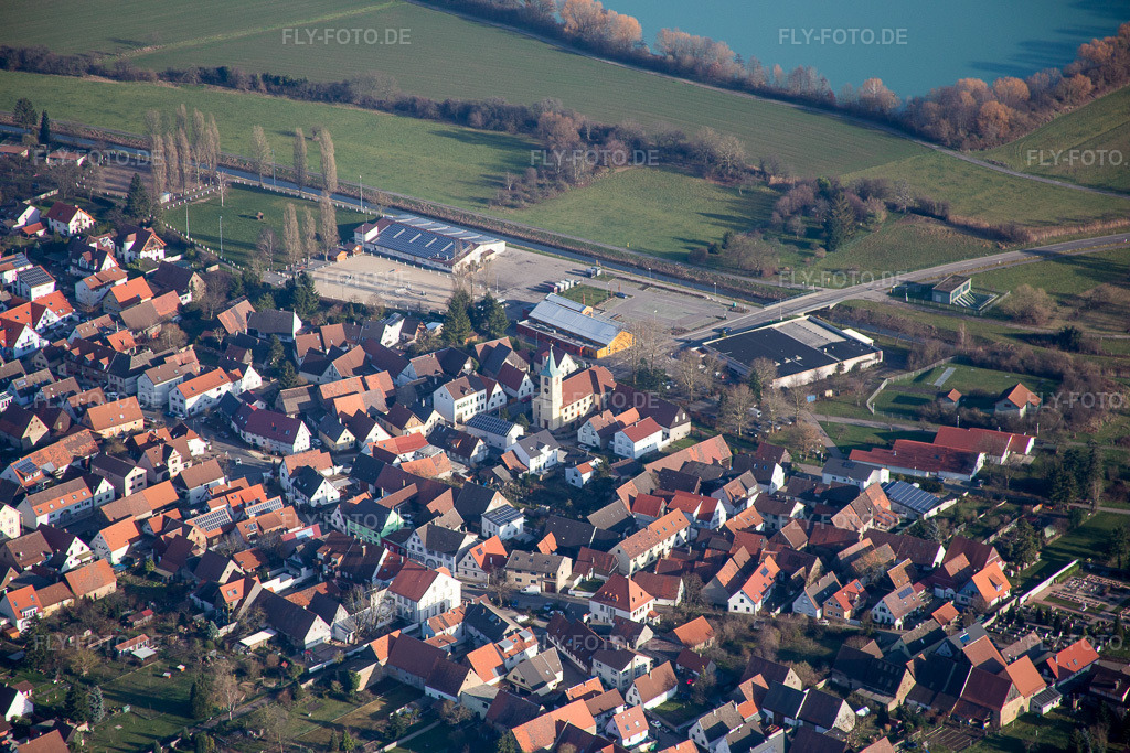 Luftbild: Spechahalle im Ortsteil Spöck in Stutensee im Bundesland Baden-Württemberg in Deutschland. Foto: IMG_085320.jpg vom 19.12.2015 durch Werner Riehm/FLY-FOTO.de
