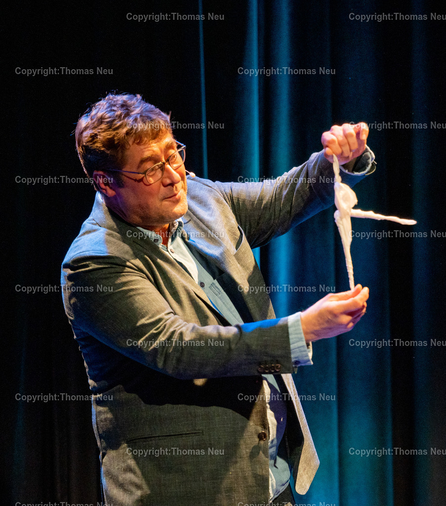 DSC_9028 | ble, Lorsch, Theater Sapperlot Lorscher Abt 2025, Magier Desimo, Gewinner des Pubnlikumspreises,, Bild: Thomas Neu