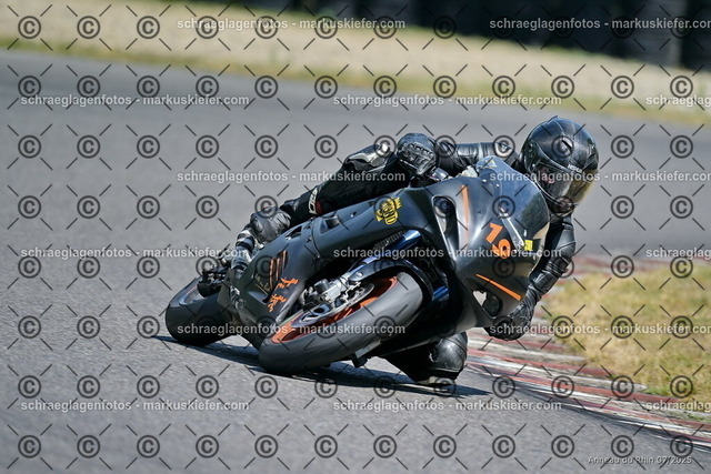 25bt04-0993 | markuskiefer.com - Realisiert mit Pictrs.com