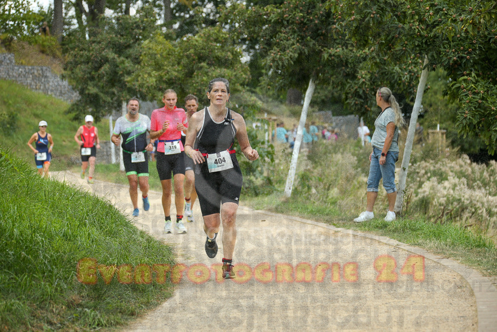 250824_1348_EX1_3730 | Sportfotografie im Rhein-Sieg Kreis, Köln, Bonn, NRW, Rheinland Pfalz, Hessen, etc. Unser Tätigkeitsfeld umfasst den Laufsport vom Volkslauf über den Marathon, Duathlon, Triathon bis zum Ultralauf wie Kölnpfad Ultra oder Schindertrail.